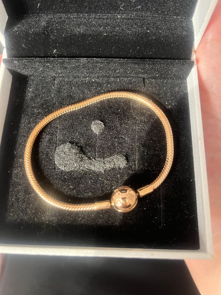 Продам PANDORA браслет срочно