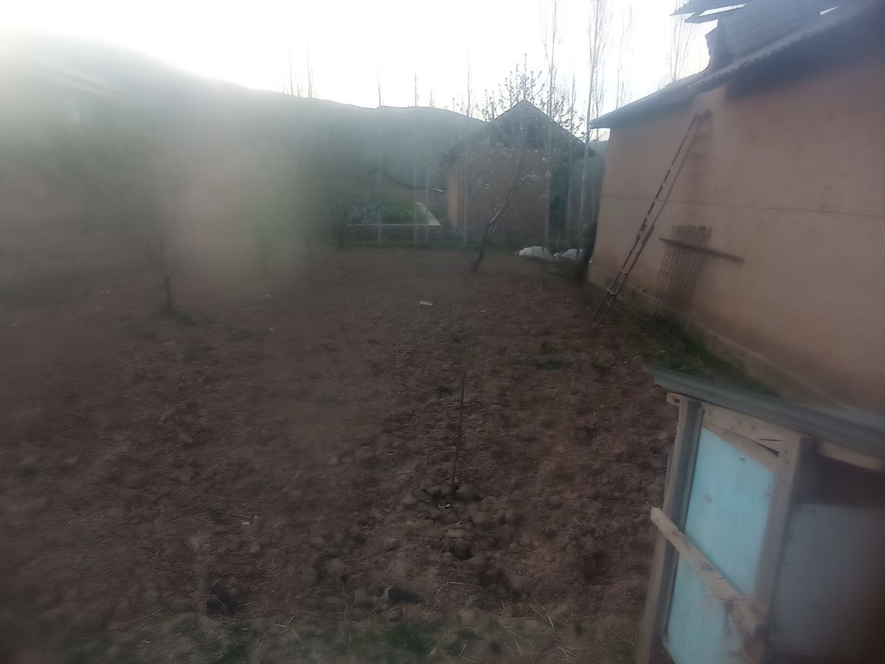 Ер ва уй срочно сотилади