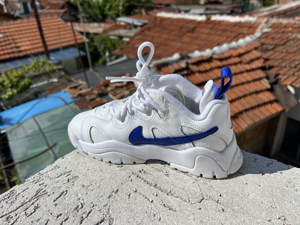 Nike Air Barrage Low 36