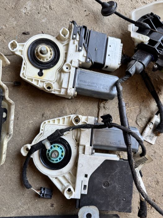 Macara, broasca usa, motoras,VW Touran 2009