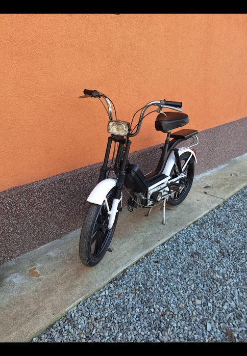 Vând Piaggio Bravo 49cc