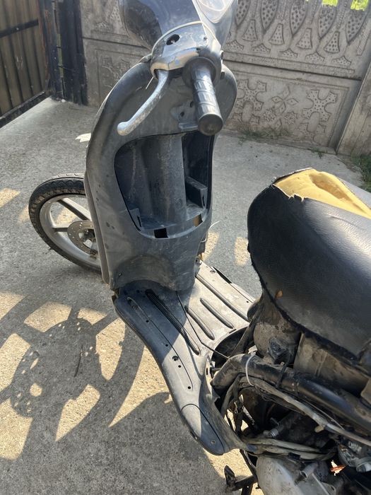 Vand scuter piaggio liberty 49cc
