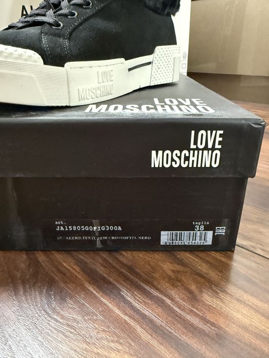 Високи кецове Moschino