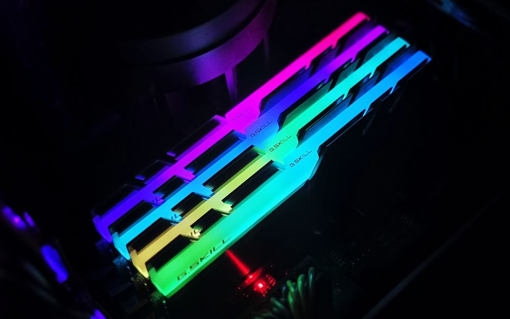 16GB RAM DDR4 3200MHz G Skill Trident Z RGB Full Box