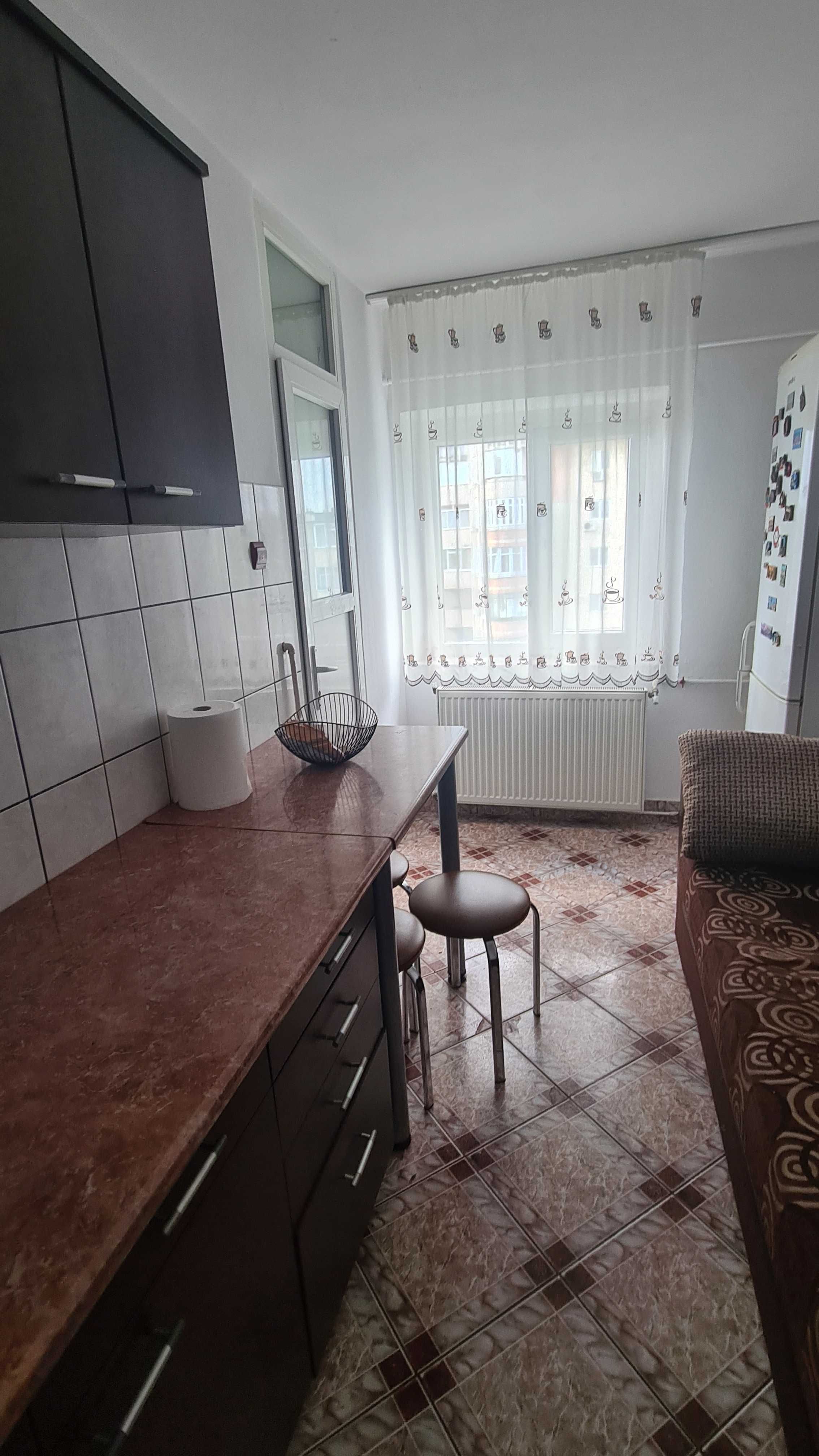 Apartament 2 camere de inchiriat