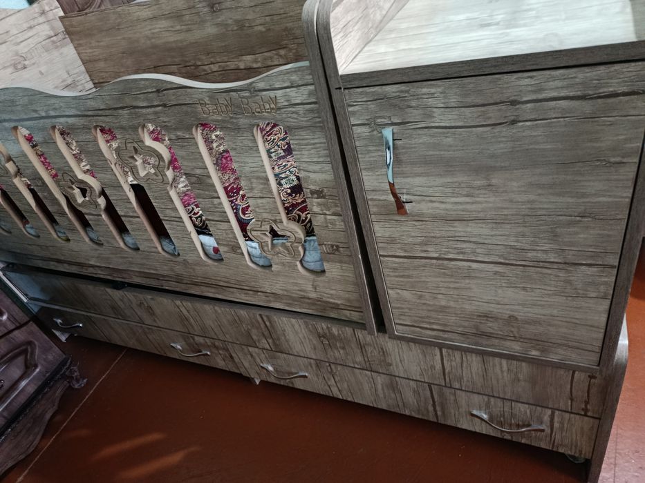 Detiski kravat yoni shkaf ancha narsa sigʻadi tagi 2ta tortmali