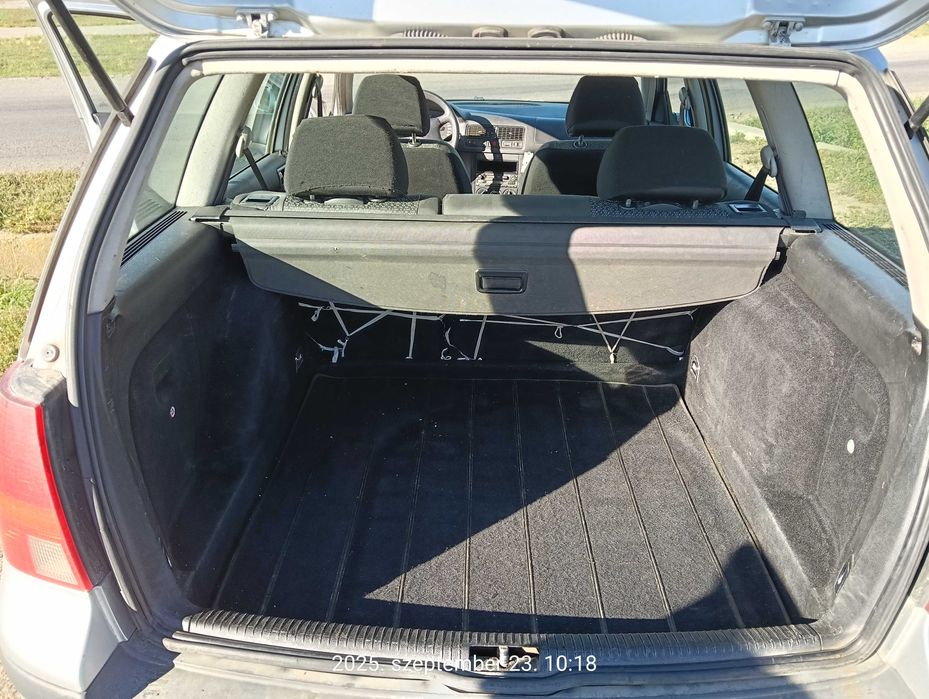 Vând Volkswagen Golf 4