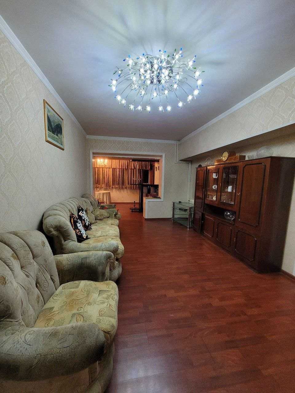 Продам 5-ти комнатную Ц 1 , детский мир