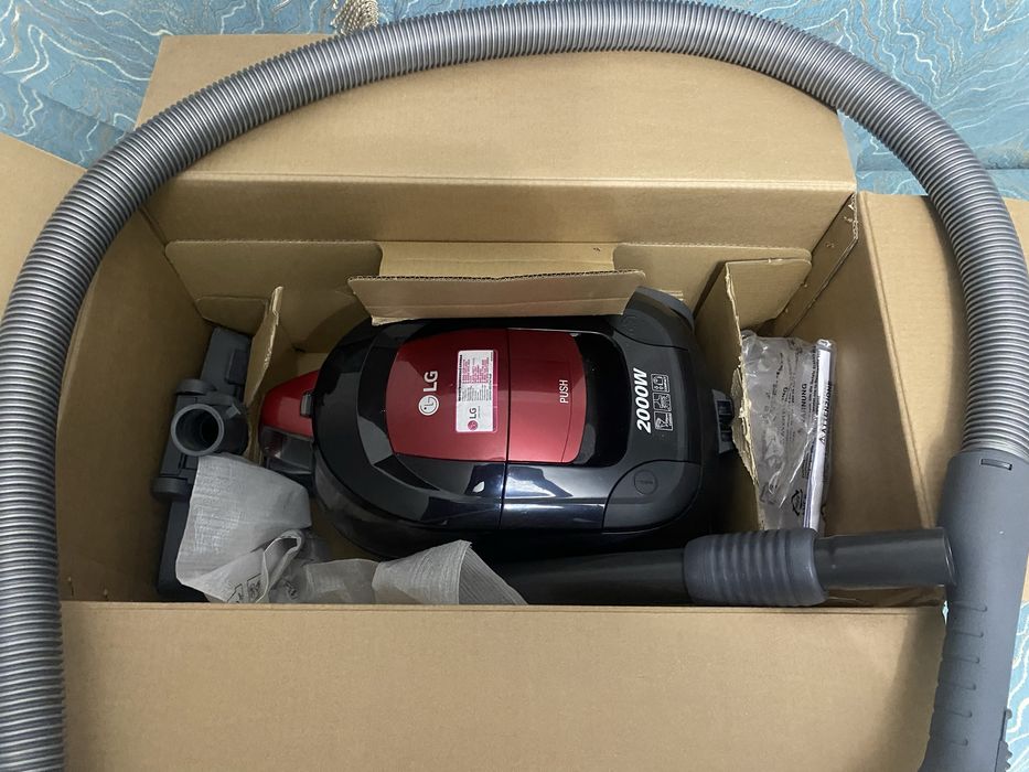 Пылесос продаеться