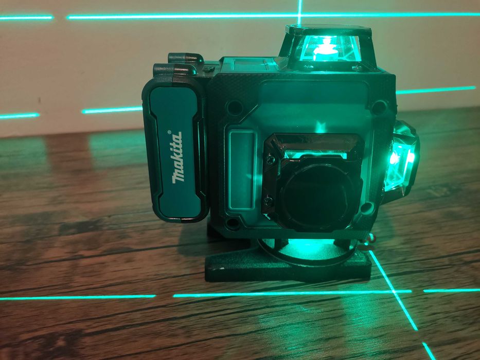 Nivela laser 16 linii corp aluminiu și abs, autonivelare,digital touch