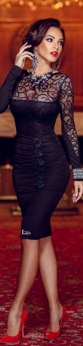 Продам вечернее платье размер S.