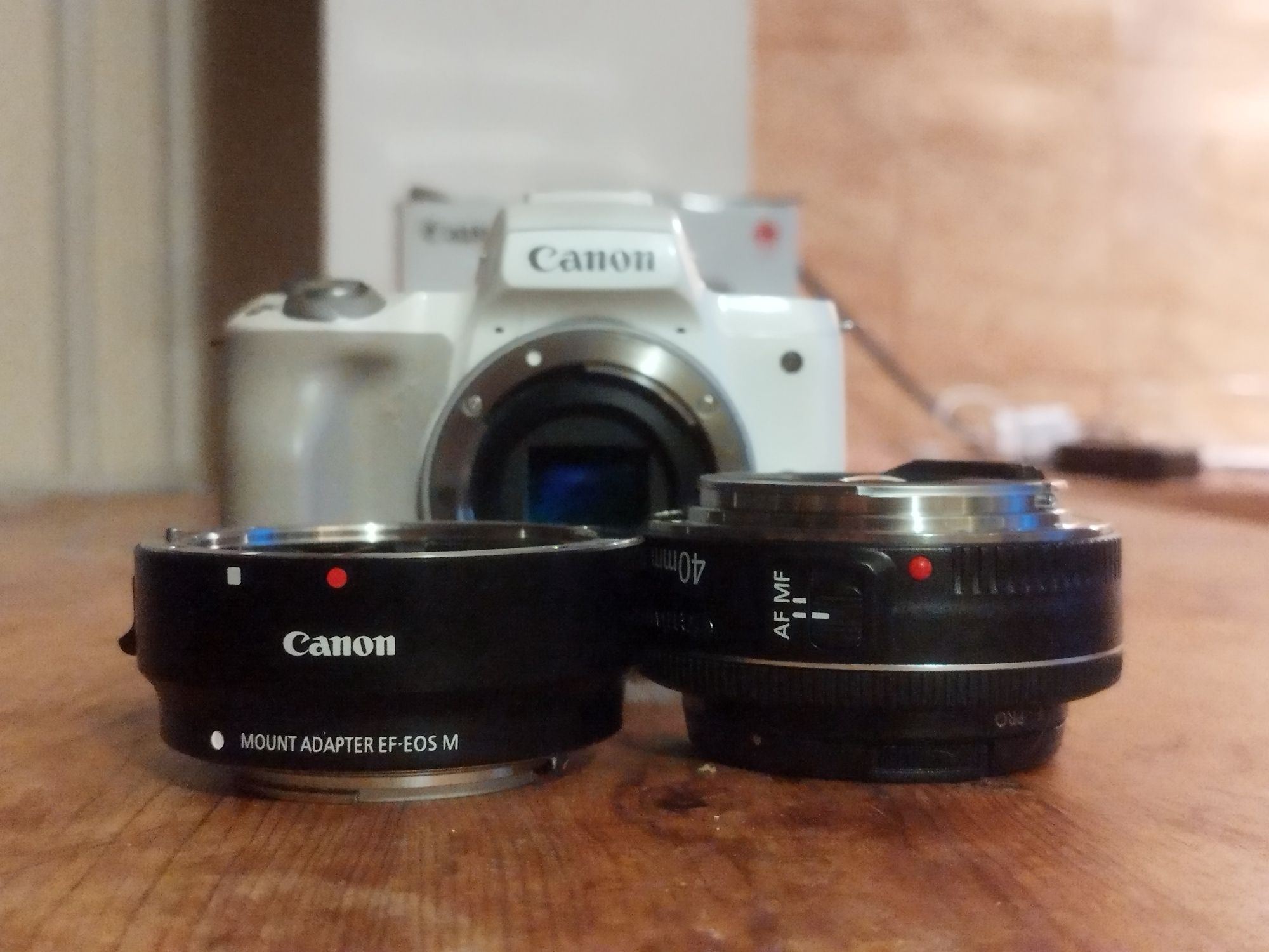 Canon M50 + обектив Canon EF 40mm 2.8 STM