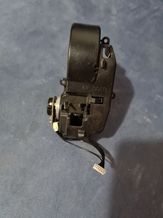 Roata aspirator robot