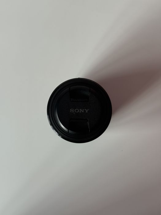 обектив Sony FE 50mm f/1.8