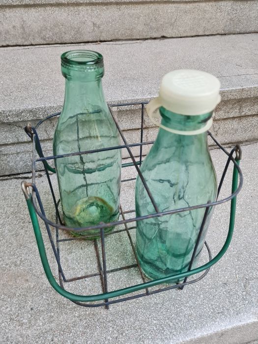 Suport 4  si sticle de lapte comunism, anii 60-80