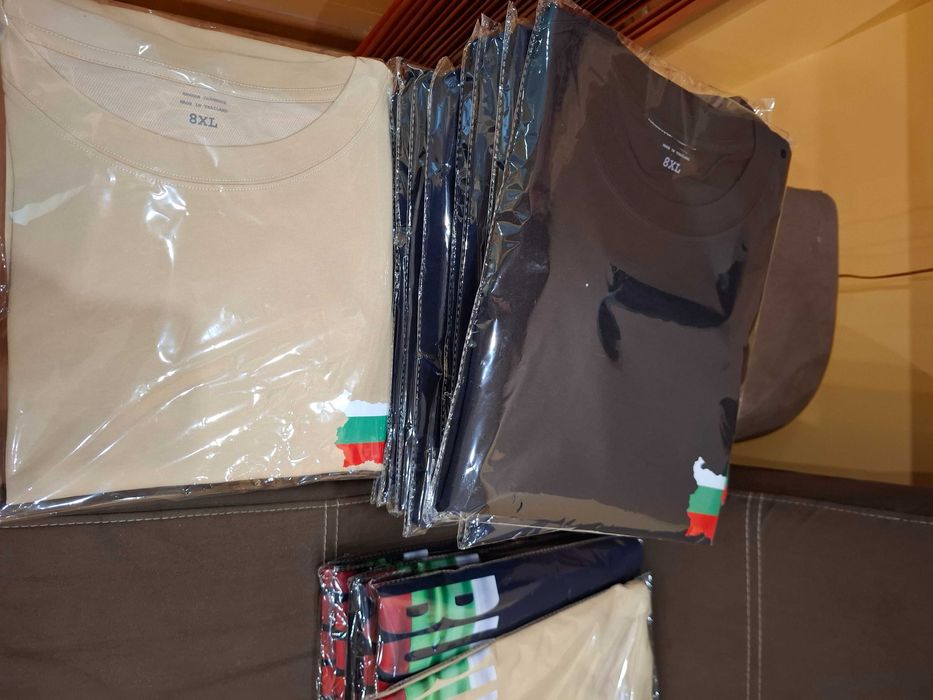 Големи фланелки  3хл ,5хл ,8хл България,лого трикольор.