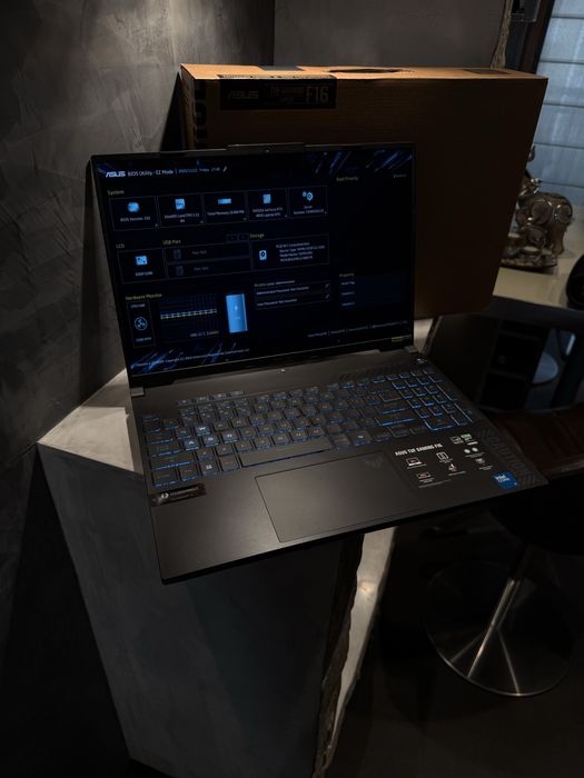 ЧИСТО НОВ ASUS TUF F16 FX607VU + гаранция