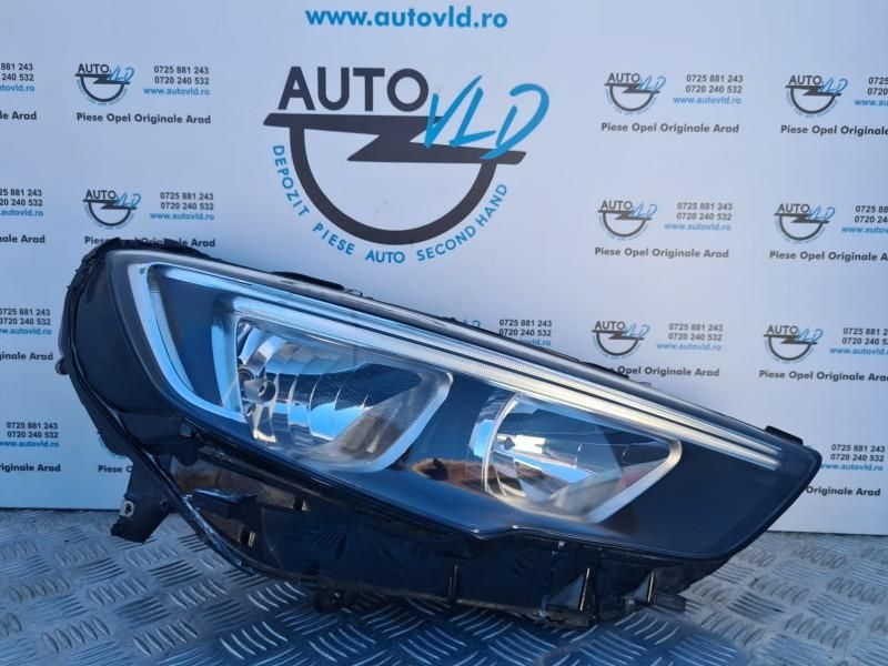 Far dreapta halogen + LED Opel Insignia B