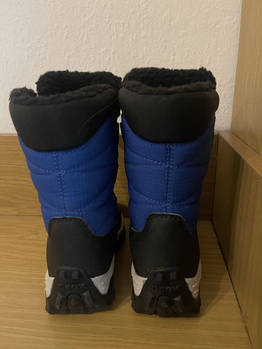 Зимни апрески Geox