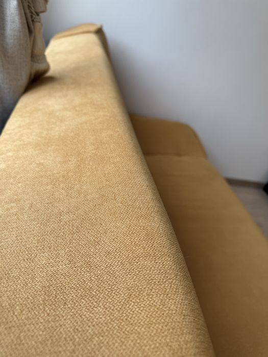 Продавам 3-местен разтегателен диван в отлично състояние