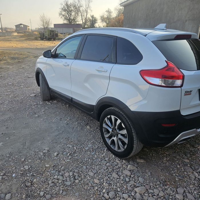 Lada X ray cross