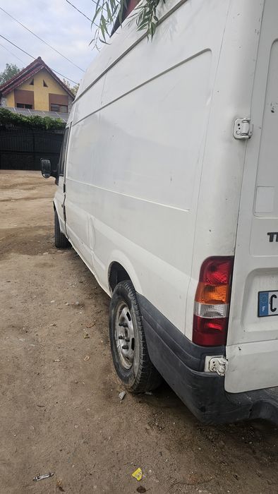 Vând sau schimb ford transit