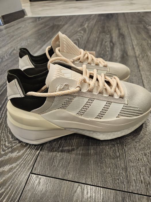 Adidas маратонки