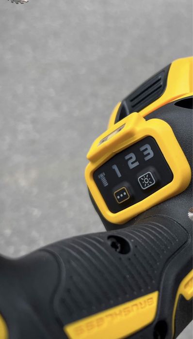 Акумулаторен Безчетков Гайковерт  DeWALT DCF900P2T 18V 1898 Nm