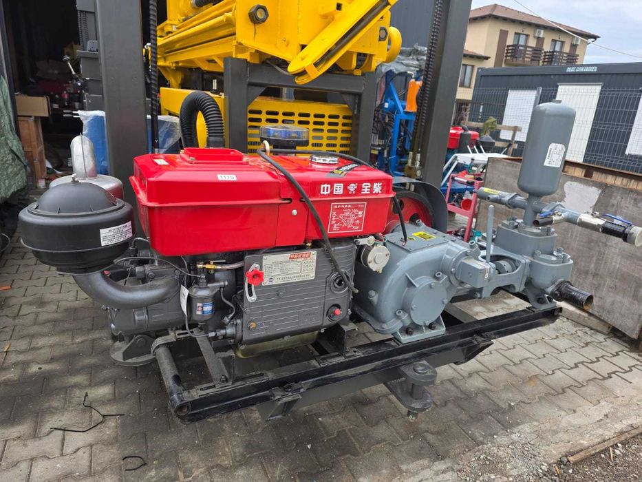 Masina foraj Utilaj Nou Profesional Diesel cu 200m prajina , 5.5 tone