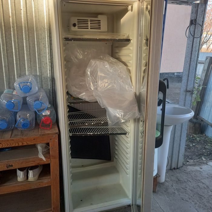 Ветринный  Холодильник