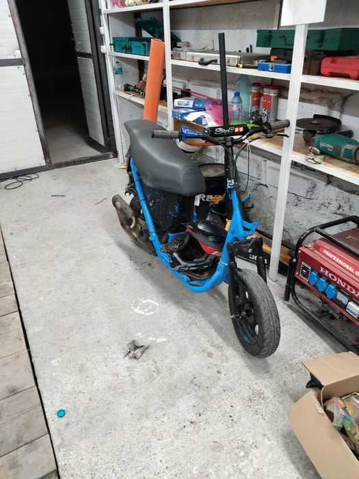 Honda dio af 27 цяла или на части пали и върви