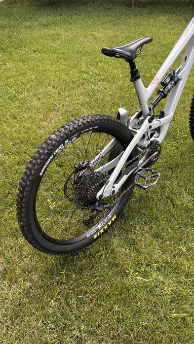 YT Capra Core 2 MX