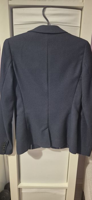 Стилно тъмно синьо сако, класически модел