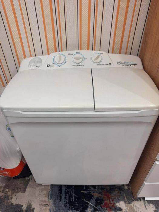 Продам стиральную машину полуавтомат с отжимом