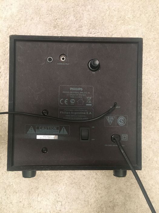 Boxe Philips cu subwoofer model 2.1