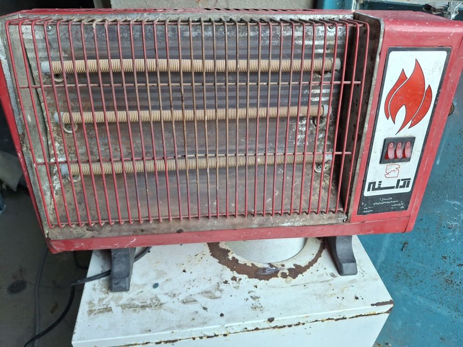 Камин иран электрическии отл.работает