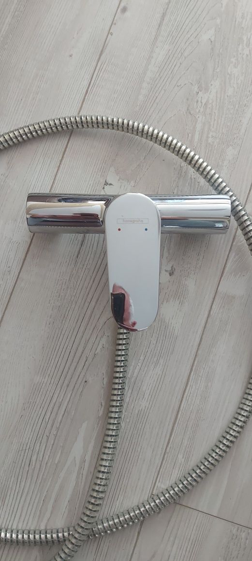 Душбатерия Hansgrohe