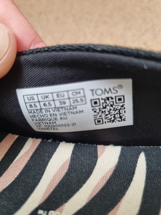Espadrile Toms noi cu eticheta