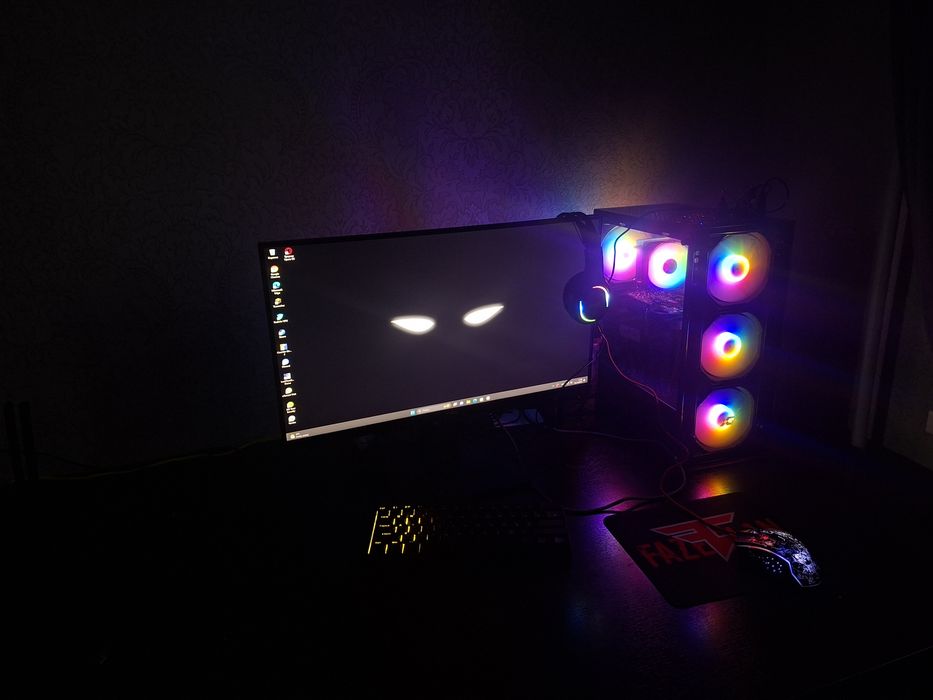 Отличный пк за 220к покупал 25 октября