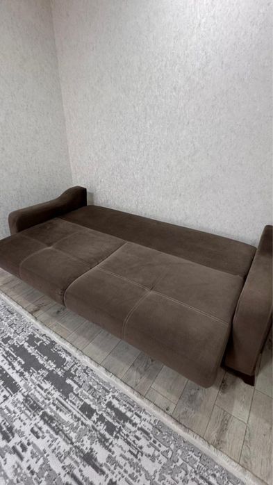 Продам диван б/у в отличном состоянии
