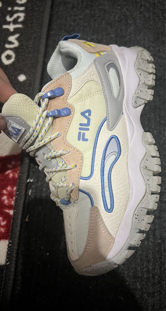 Fila  Ray Tracer 2 women