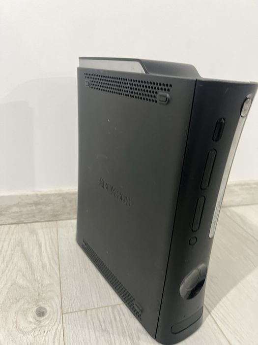 Consola XBOX 360 Fat Jasper,2 Controllere,WiFi,2 HDD 120GB,Jocuri