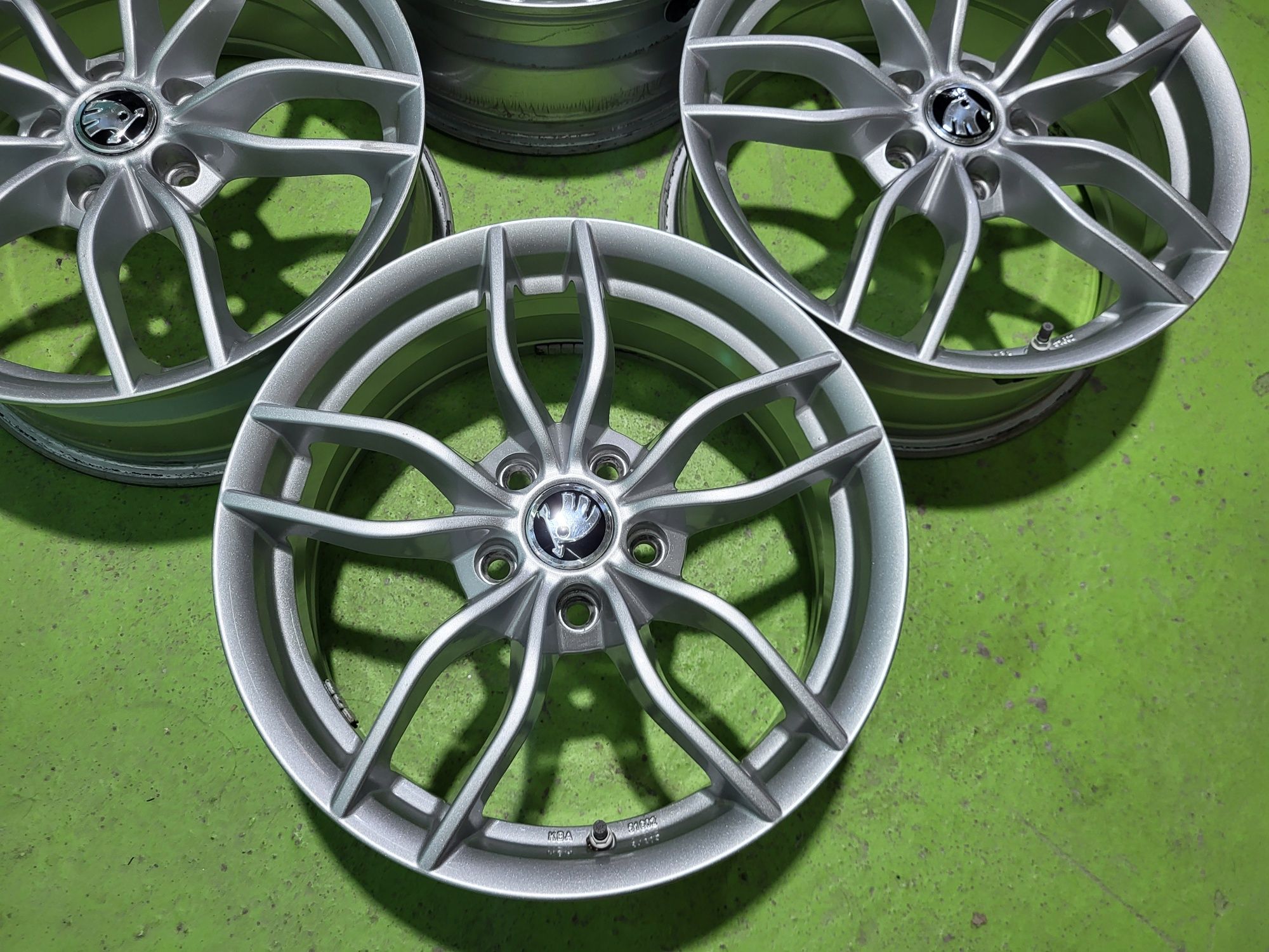 17 5x112 Vw Golf 5 6 7 8 Touran Caddy Skoda Audi 5х112