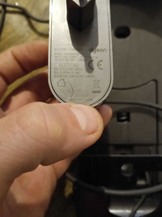 Încărcător original Dyson