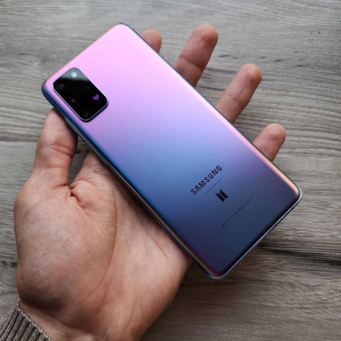 Samsung Galaxy S20 Plus 5G. 12GB/256GB "BTS EDITION"