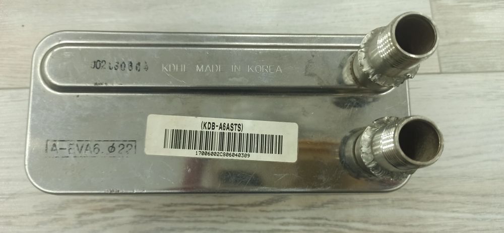 Продам запчасти на газовый котел Навьен ACE-24.