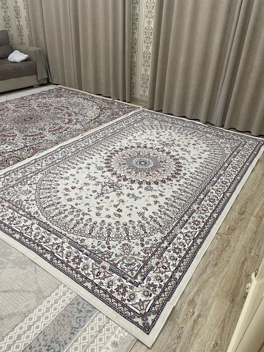 Ковры 2/3 хорошего качества,не синтетика