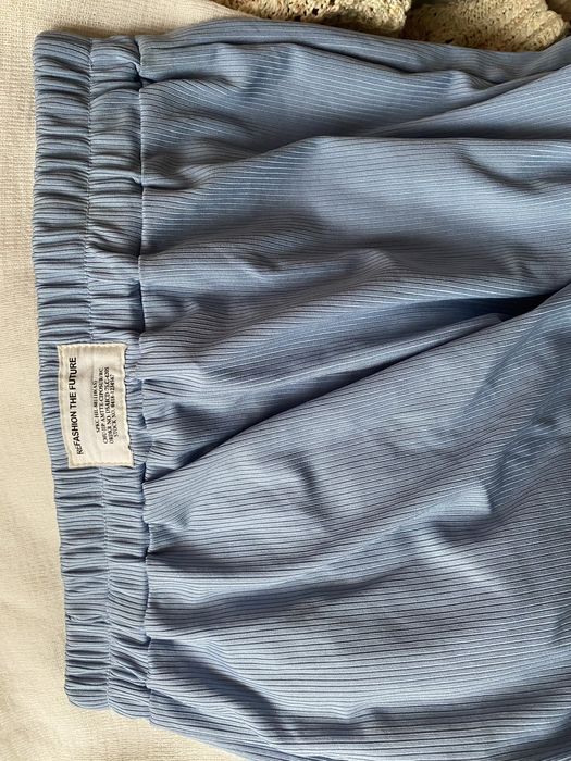 Set pantaloni si maieu