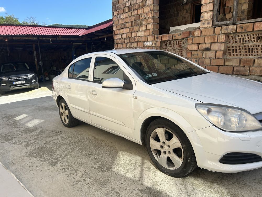 Opel astra h sedan 2008 1.7 diesel