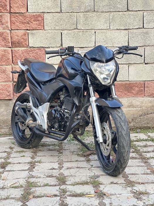 Продам мотоцикл Стритбайк